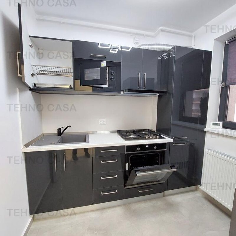 Hills Brauner, metrou 700 m, garsoniera lux, et. 3, centrala, 40 mp.